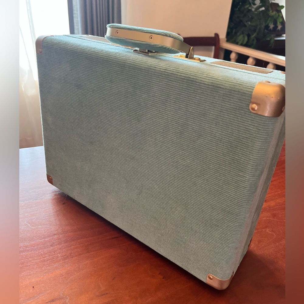 Record player - Picture 4 of 5